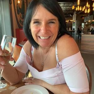 Meet your Posher, Edith